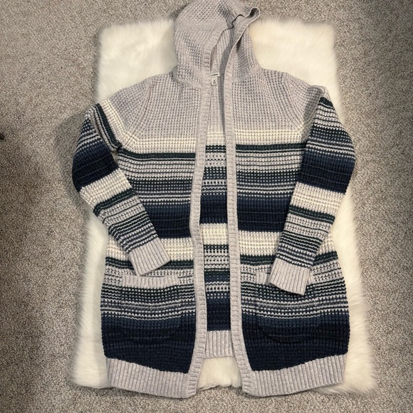 L.L. Bean Women’s Hooded Cardigan Sweater - Picture 5 of 8